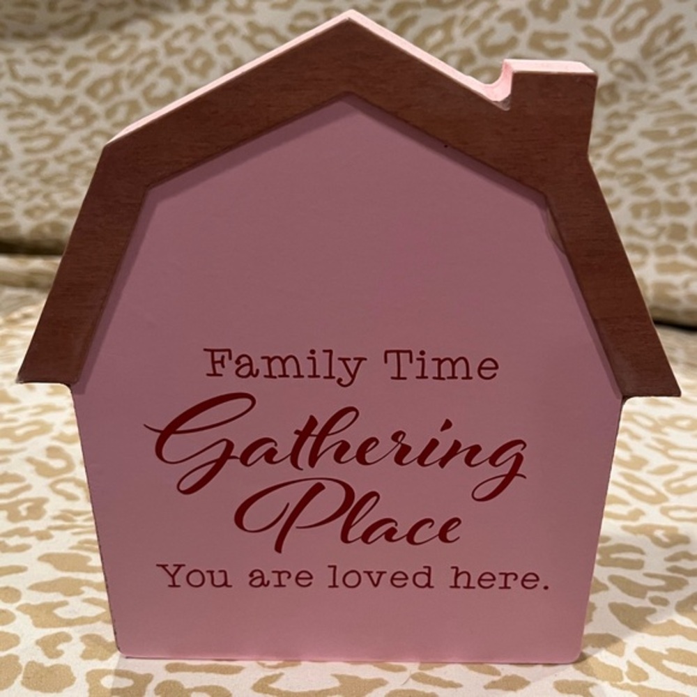 Farmhouse Barn Family Freestanding Decor